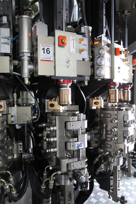 Automatic Volumetric 500ml Filling Machine , Blow Fill Seal Machine For Water / Juice